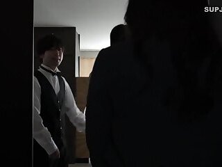 (RM) Fingers Crawling Towards A Married Woman On Their Honeymoon