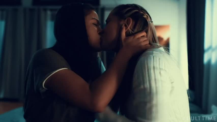 Alina Lopez & Kendra Spade True Lesbian What Apart