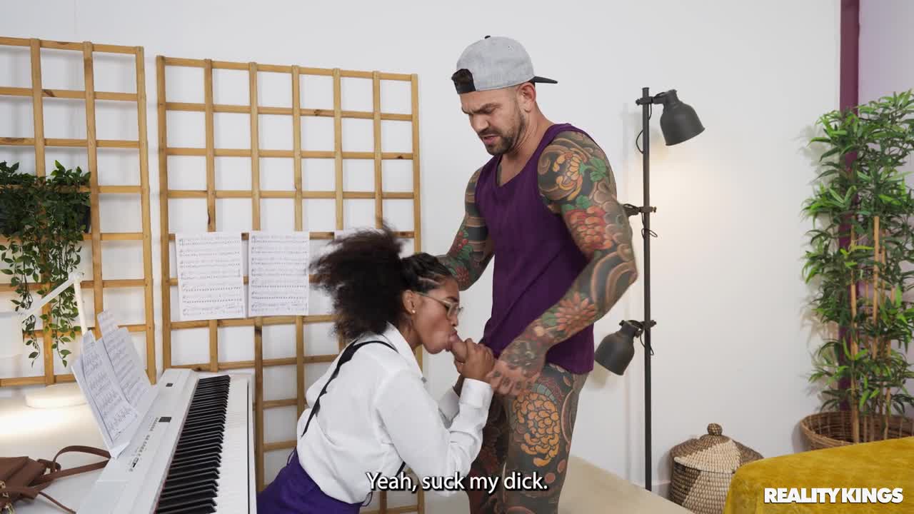 PRO Barbie Rous - Piano Lessons