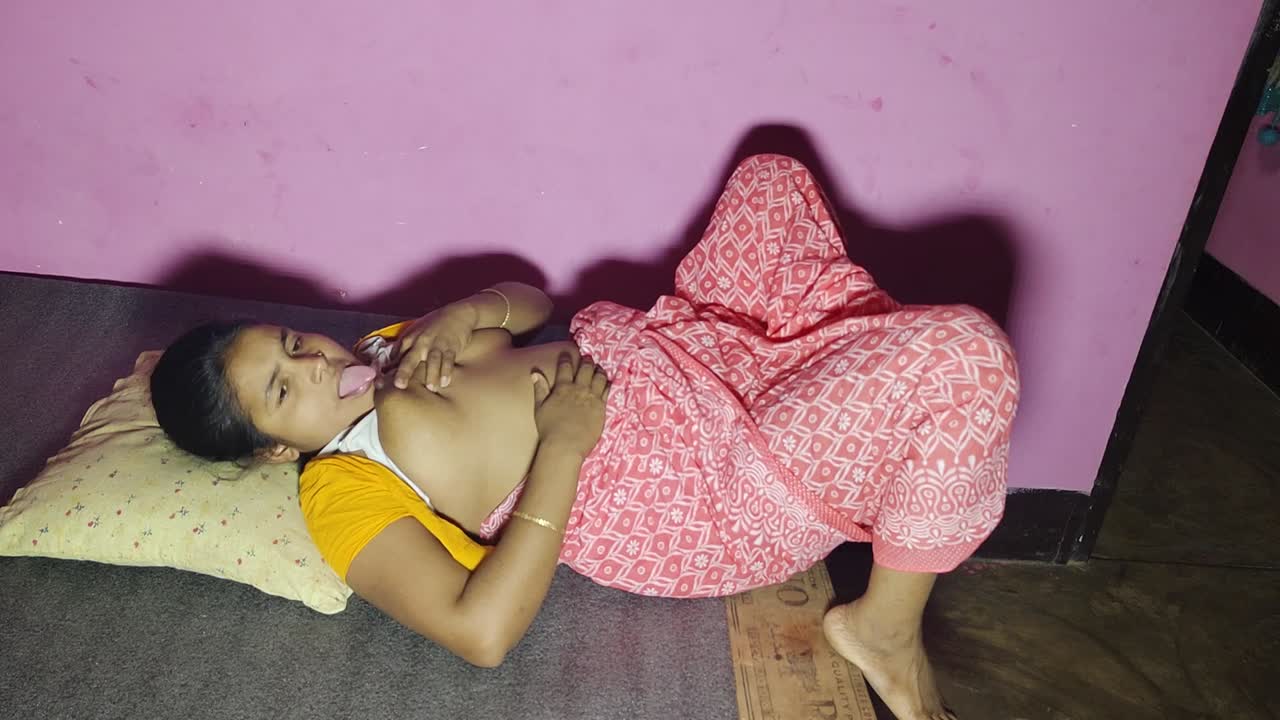 INDIAN BANGLA VILLAGE HOT ROMANTIC BHABHI S