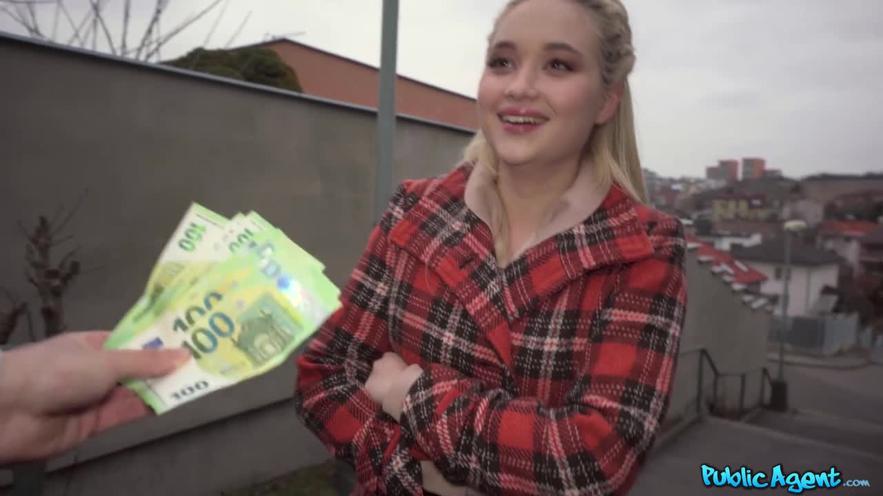 Jesse Ames - Blonde Russian Casting  - PornoXO.com