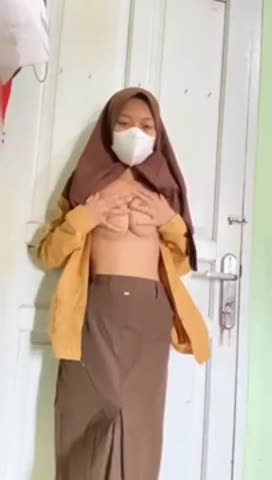 Muneerat Abdul Salam porn video – Celva Novia Amanda Hijab - Salam Pramuka (Maaa)